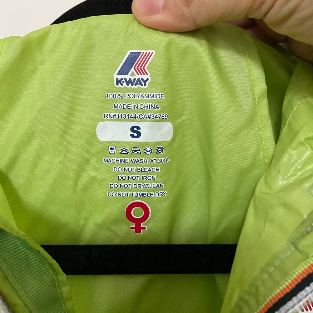 K-way packable jacket in yellow green | women US small - Picture 3 of 11